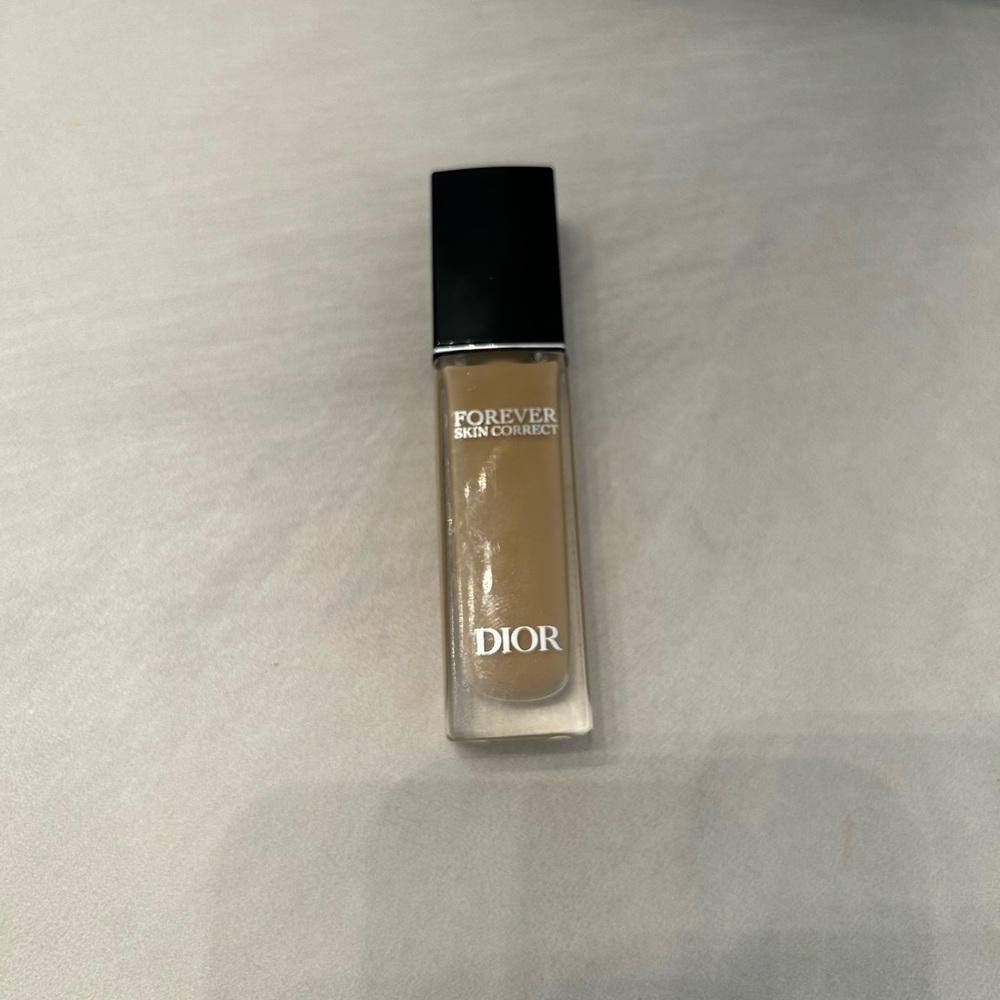Dior forever correct concealer- shade 3WO
